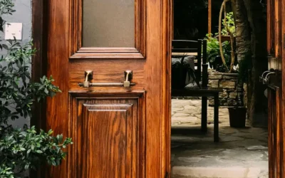 Diferença entre porta de madeira maciça e porta semi-oca